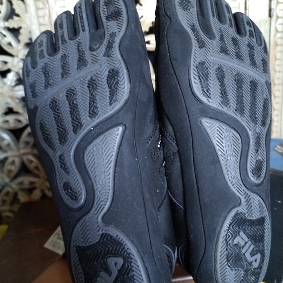 FILA SKELE-TOES WOMEN'S SIZE 7 NEW IN BOX - Picture 8 of 8